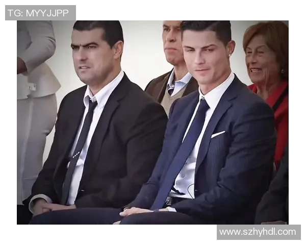 足球明星在场外的魅力展现西装搭配与运动风格的完美融合